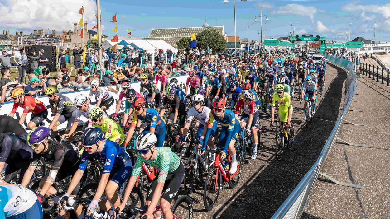 The 2024 peloton departs Lowestoft in East Suffolk (Credit SWpix.com) 1MB